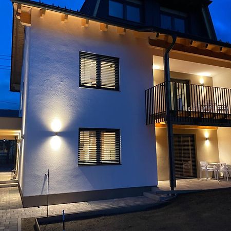 Lake & Town Apartments Klagenfurt Klagenfurt am Woerthersee Exterior photo